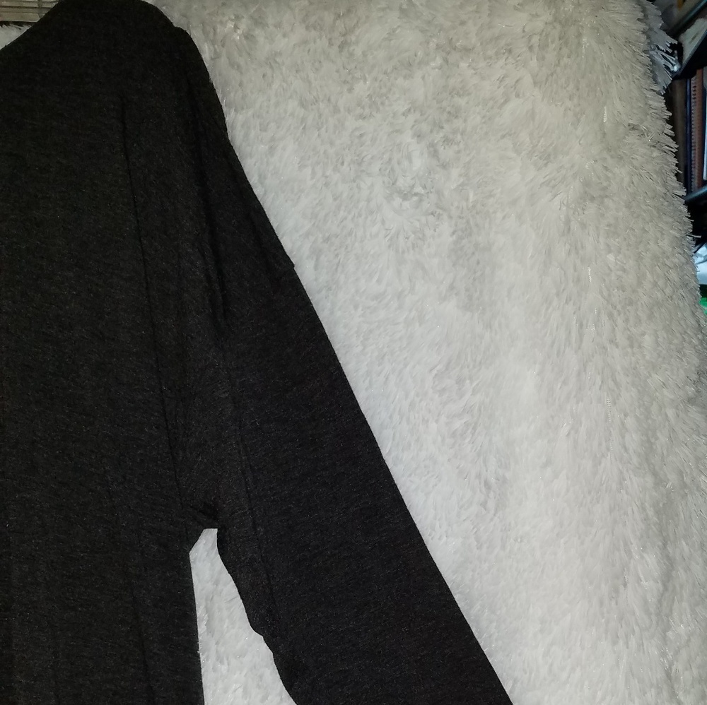 🎆Propel Deep Draped Back Top - Picture 7 of 7